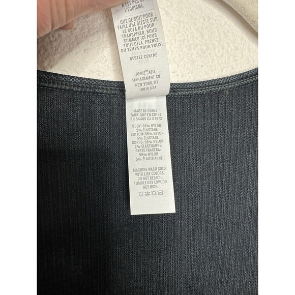 OFFLINE Aerie Seamless Cable Acid Wash Top Sz M Black Cropped Long Sleeve New - Picture 10 of 12